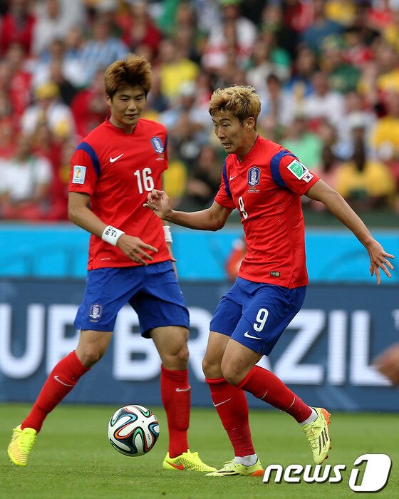 본문 이미지 - 2014 브라질 월드컵 당시 손흥민. 푸릇푸릇했던 선수가 이제는 베테랑이 됐다. . ⓒ News1 
