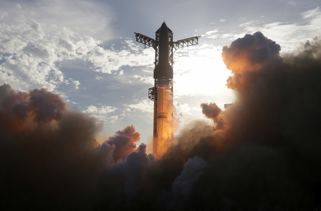 "스페이스X 따라 날아간다"…미래에셋벤처, 주가 2만원 첫 돌파[핫종목]