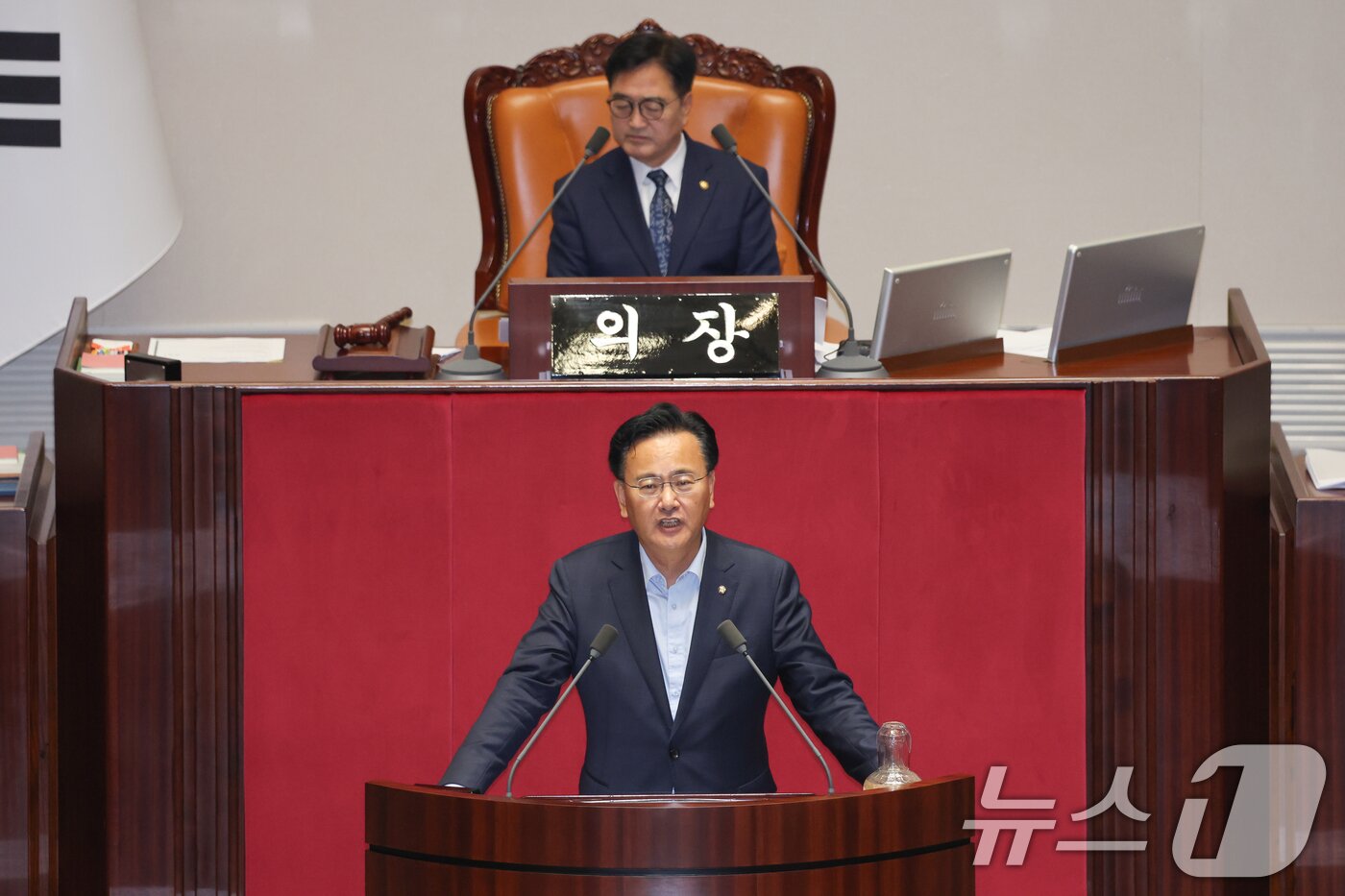 본문 이미지 - 유상범 국민의힘 원내수석부대표가 27일 오후 서울 여의도 국회에서 열린 제428회국회&#40;임시회&#41; 제3차 본회의에서 국민의힘 추천 몫 국가인권위원회 위원&#40;이상현, 우인식&#41; 선출안이 득표율 36.67%로 부결되자 의사진행 발언을 하고 있다. 2025.8.27/뉴스1 ⓒ News1 안은나 기자