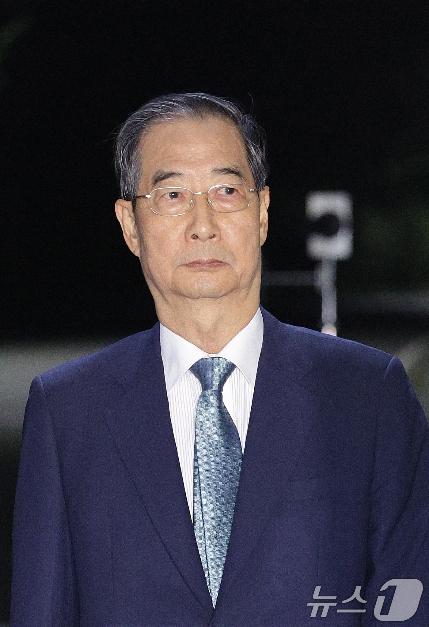 (의왕=뉴스1) 신웅수 기자 = 12·3 비상계엄 과정에서 윤석열 전 대통령의 내란 행위를 방조한 혐의를 받는 한덕수 전 국무총리가 27일 오후 구속영장이 기각된 후 경기 의왕시 …