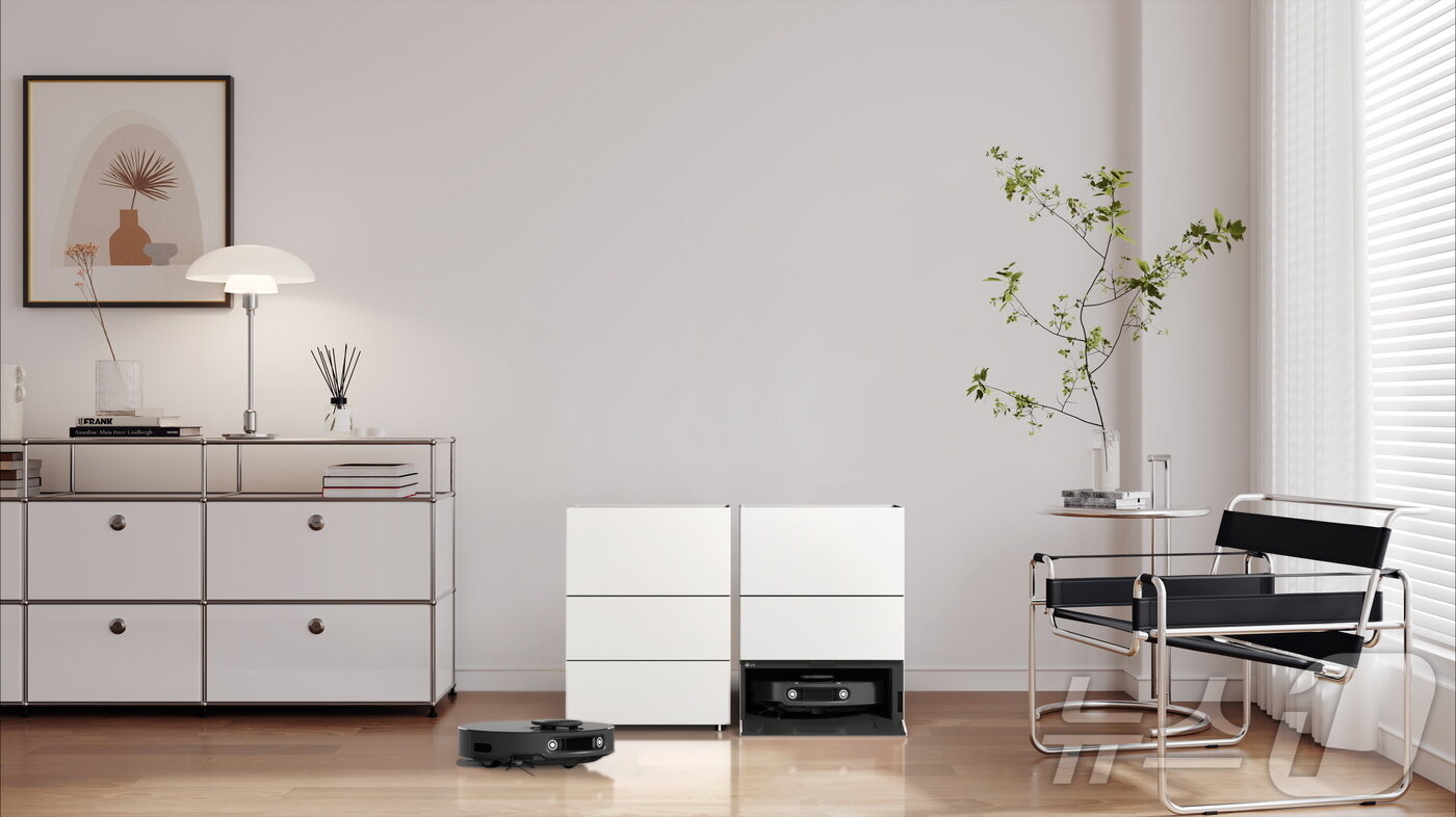 본문 이미지 - LG전자가 사용할 때만 모습을 보이는 빌트인 디자인과 본체와 스테이션 모두에 강력한 스팀 기능을 장착한 로봇청소기 신제품  '오브제 스테이션' (LG전자 제공. 재판매 및 DB금지)