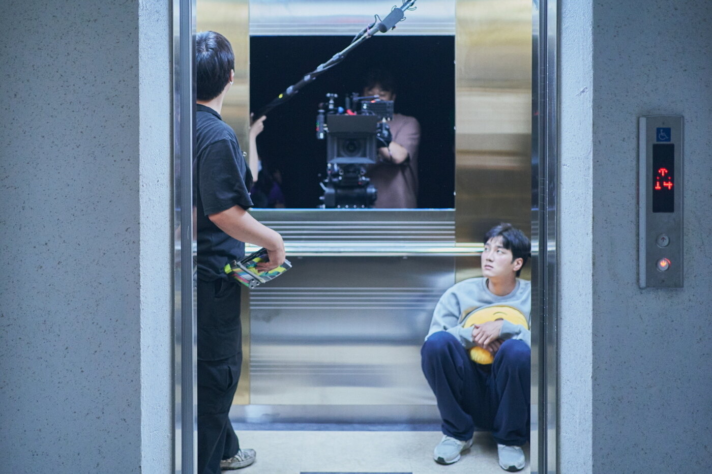 본문 이미지 - '악마가 이사왔다' 스틸 컷