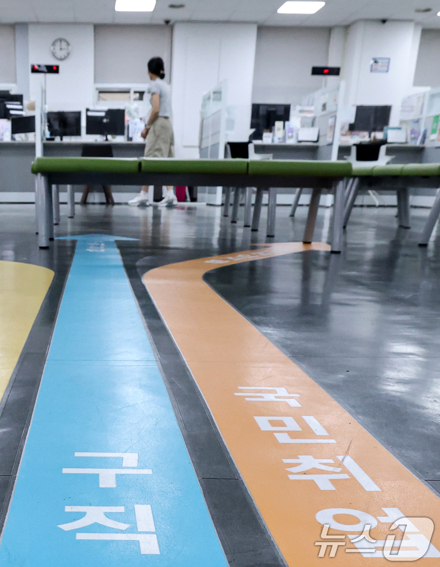 (서울=뉴스1) 이승배 기자 = 올해 1분기 임금근로 일자리 중 신규채용 일자리가 4개 중 1개꼴로 통계작성 이후 가장 적은 수준을 기록했다. 28일 통계청에 따르면 올해 1분기 …