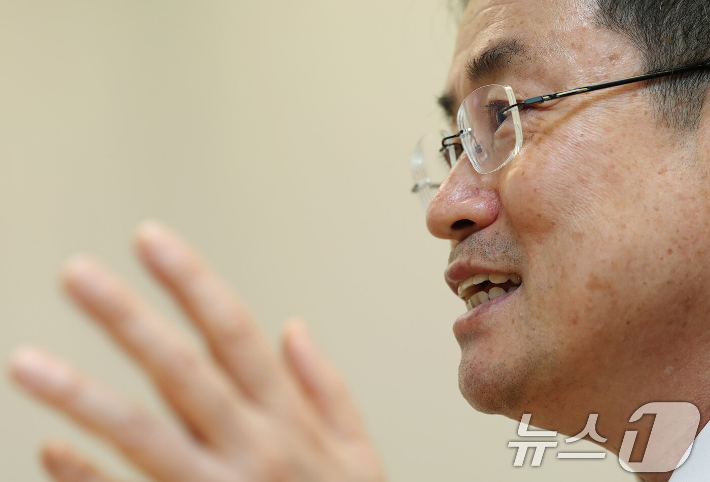 본문 이미지 - 송승호 충청대 총장이 28일 서울 종로구 뉴스1 본사에서 인터뷰하고 있다. ⓒ News1 장수영 기자