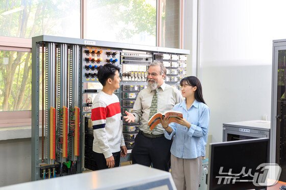 본문 이미지 - 철도 인재양성 ‘철도건설시스템학부 글로벌철도학과 (우송대 제공.재판매 및 DB 금지)/뉴스1 