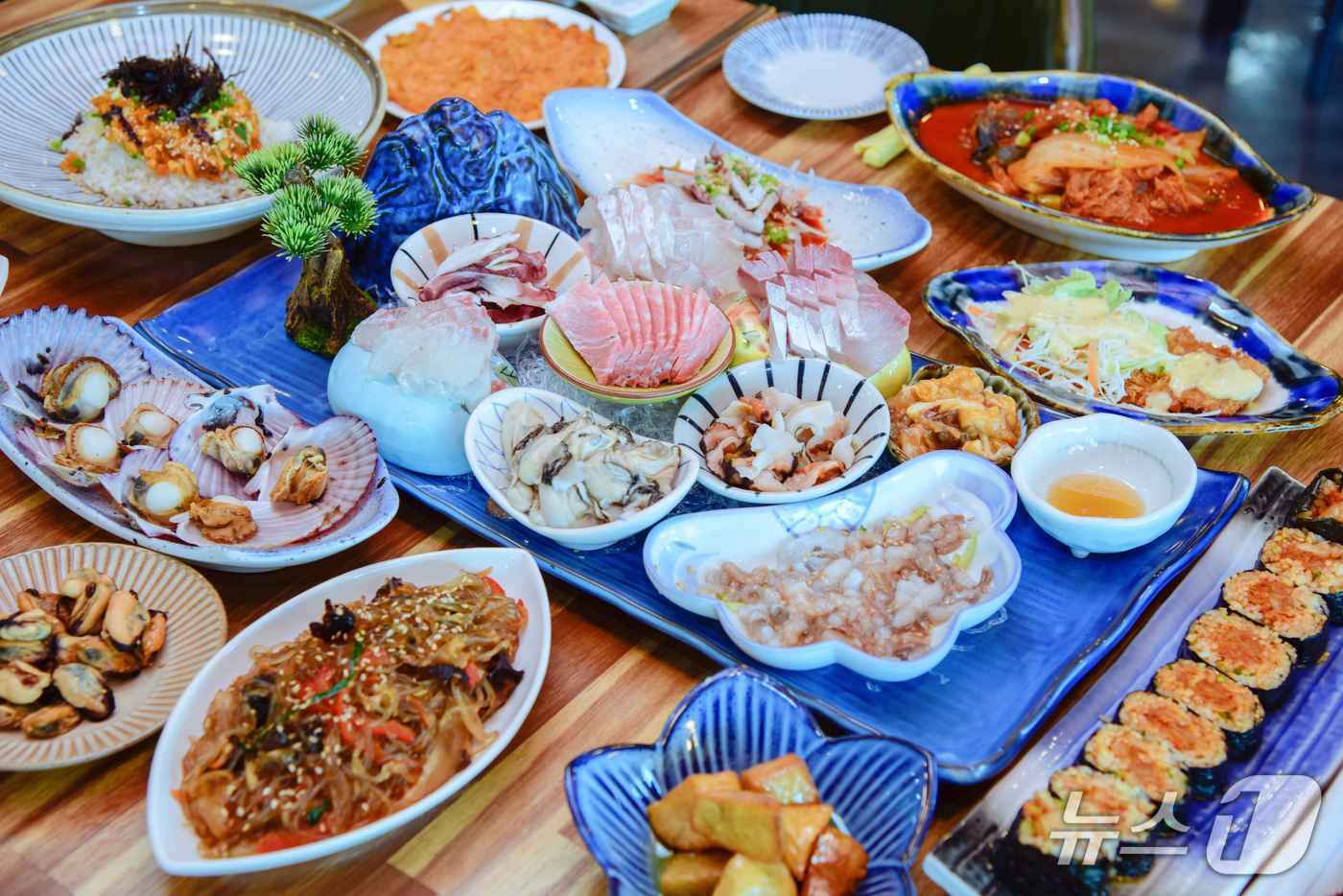 본문 이미지 - 다찌 상차림&#40;한국관광공사 포토코리아 스튜디오 4cats 제공&#41;