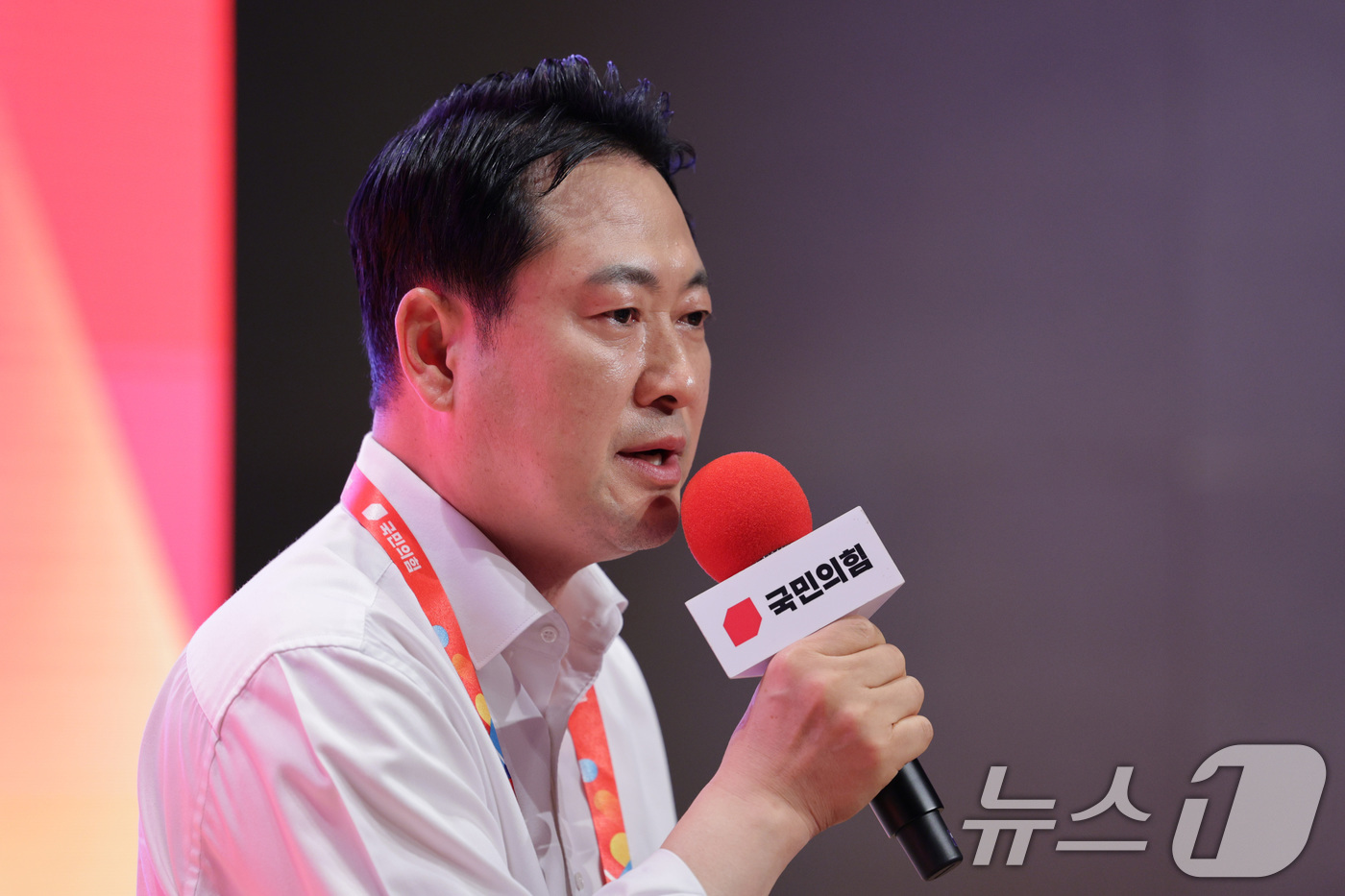 (인천=뉴스1) 신웅수 기자 = 장동혁 국민의힘 대표가 29일 오전 인천 중구 인천국제공항공사 인재개발원에서 열린 국민의힘 연찬회에서 마무리 발언을 하고 있다. 2025.8.29/ …