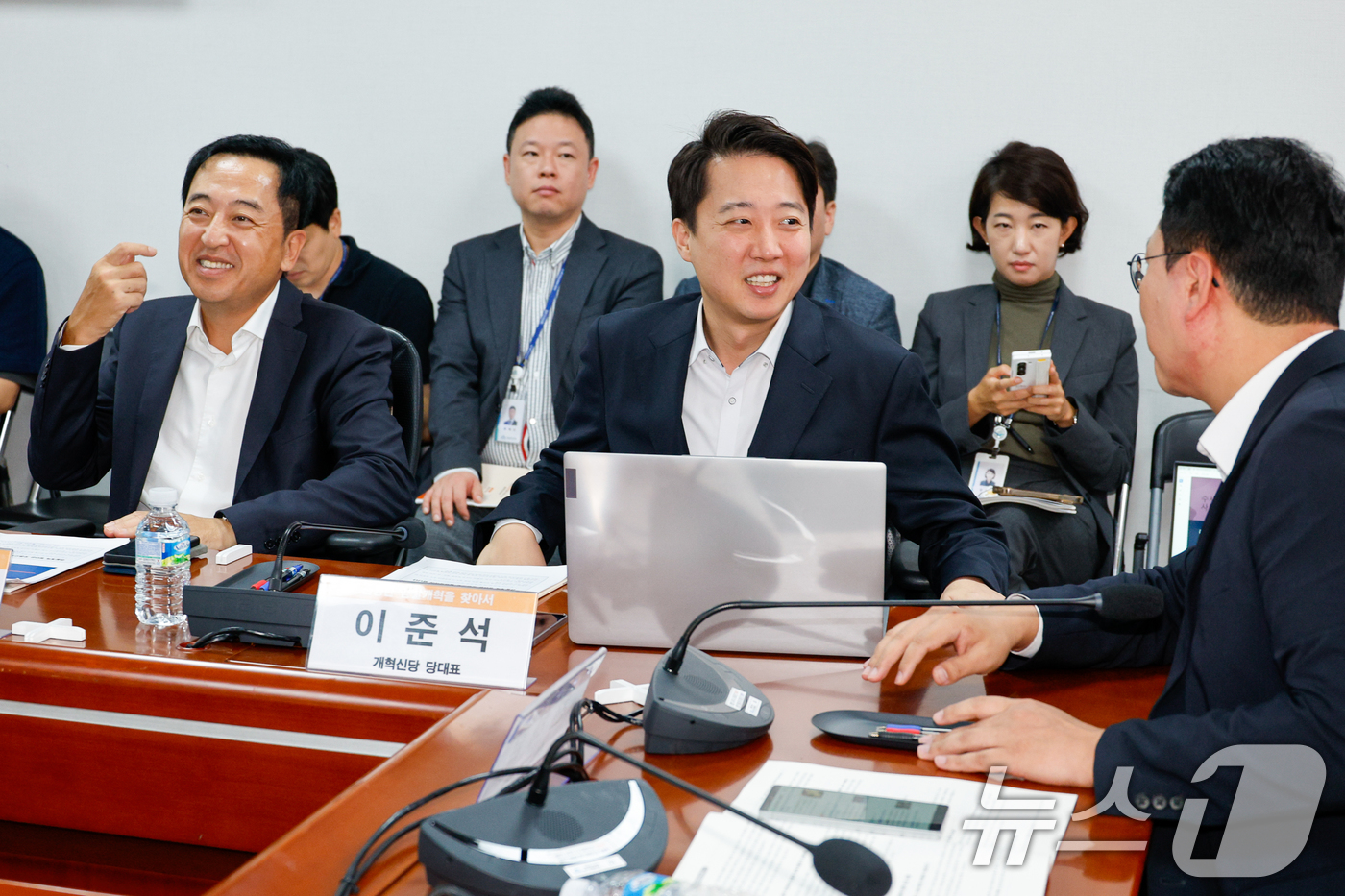 (서울=뉴스1) 안은나 기자 = 이준석 개혁신당 대표가 29일 오전 서울 여의도 국회의원회관에서 열린 '진정한 검찰개혁을 찾아서 – 경찰 권한 비대화의 민주적 통제방안 그리고 검찰 …