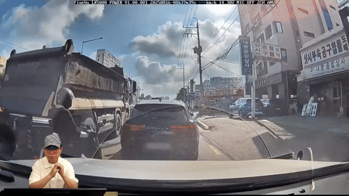 본문 이미지 - (유튜브 채널 '한문철TV' 갈무리)