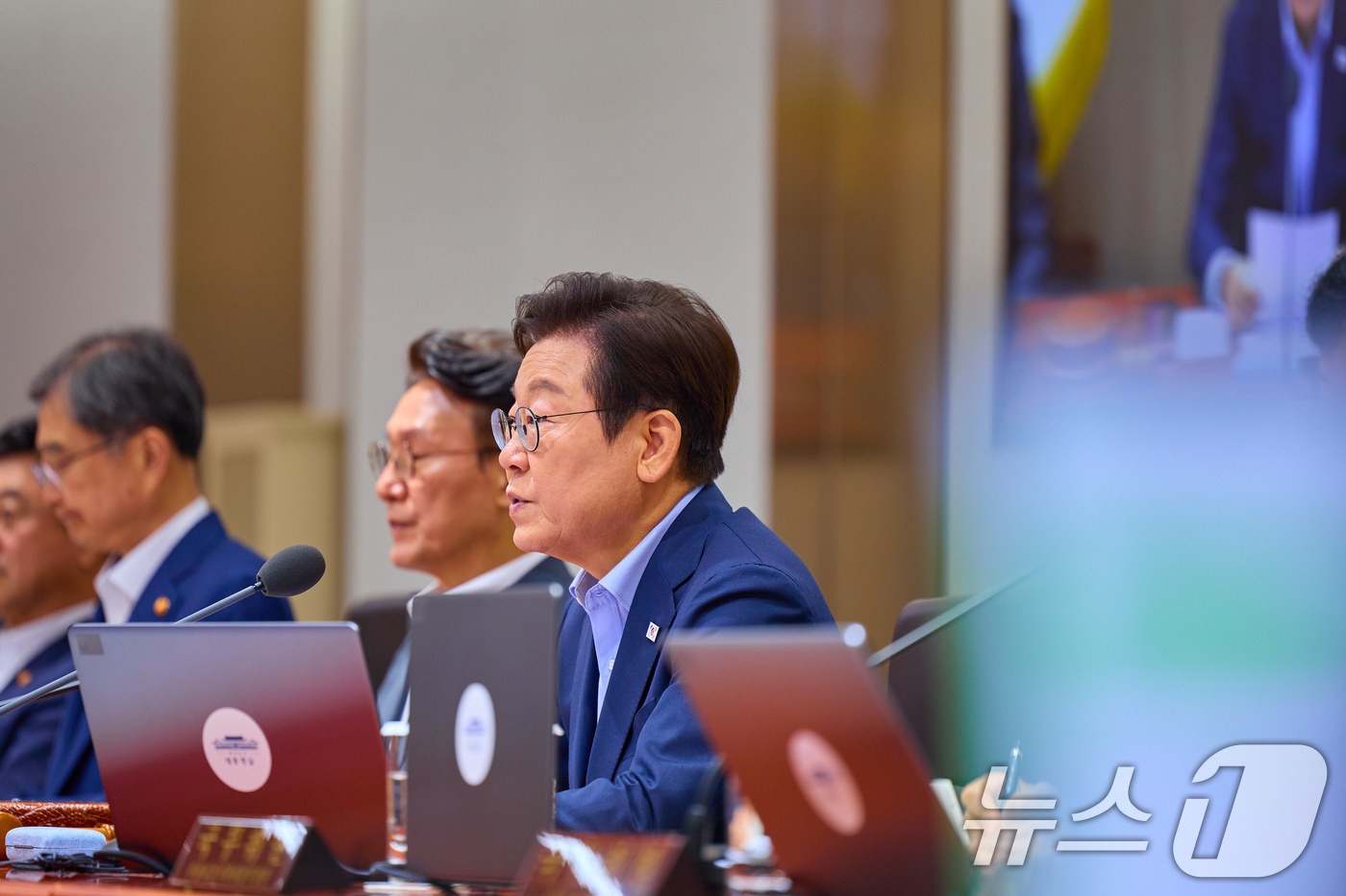 (서울=뉴스1) 이재명 기자 = 이재명 대통령이 29일 서울 용산 대통령실 청사에서 열린 임시 국무회의에서 발언을 하고 있다. (대통령실 제공. 재판매 및 DB 금지) 2025.8 …