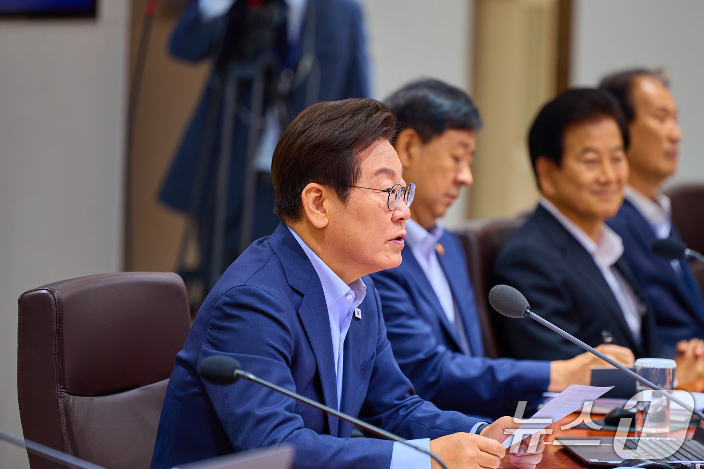 (서울=뉴스1) 이재명 기자 = 이재명 대통령이 29일 서울 용산 대통령실 청사에서 열린 임시 국무회의에서 발언을 하고 있다. (대통령실 제공. 재판매 및 DB 금지) 2025.8 …