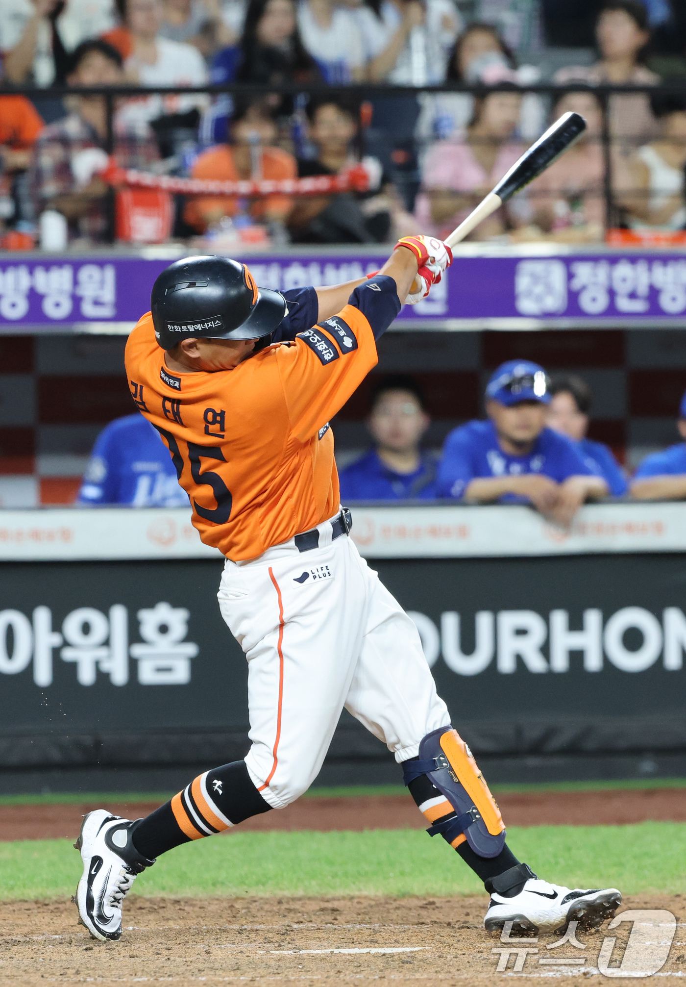 (대전=뉴스1) 김기태 기자 = 29일 대전 한화생명 볼파크에서 열린 프로야구 '2025 신한 SOL뱅크 KBO 리그' 삼성 라이온즈와 한화 이글스의 경기에서 3회말 2사 한화 김 …