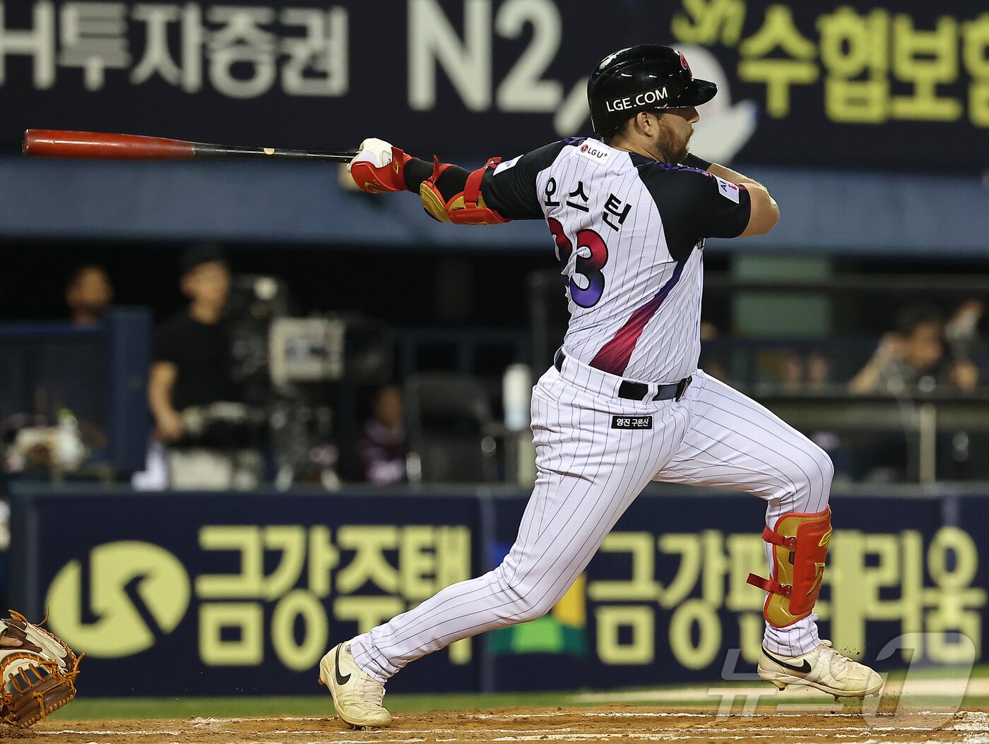 본문 이미지 - 통산 홈런 100개까지 14개만 남은 LG 트윈스 외국인 타자 오스틴 딘. 2025.8.29/뉴스1 ⓒ News1 김진환 기자