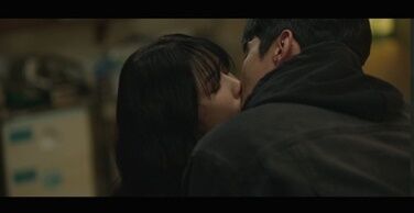 '메리 킬즈 피플' 이보영♥이민기, 아련한 입맞춤…충격적 반전 엔딩은