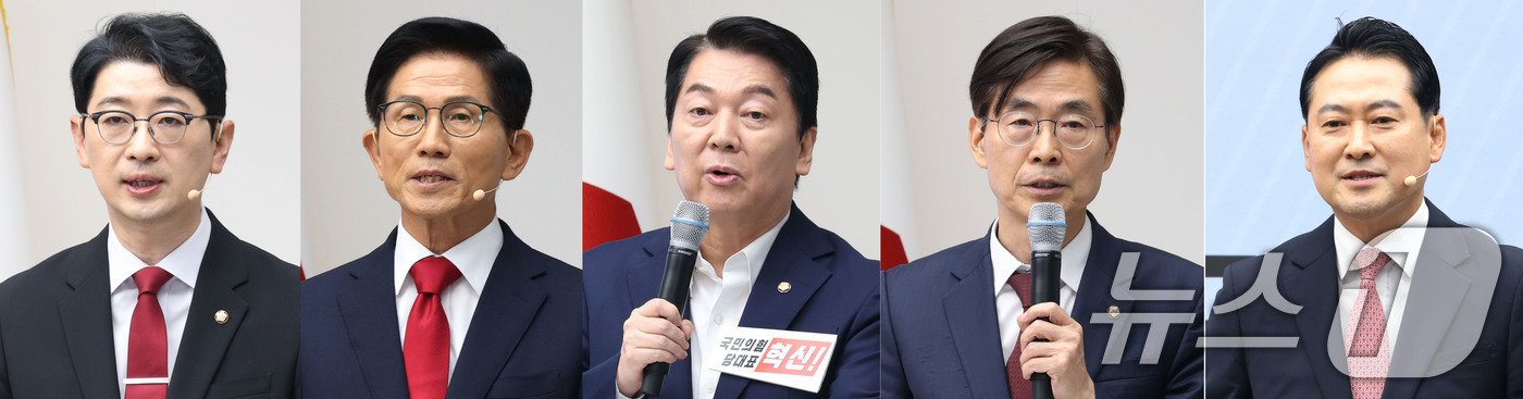 (서울=뉴스1) 이광호 기자 = 주진우(왼쪽부터)·김문수·안철수·조경태·장동혁 국민의힘 당 대표 후보가 3일 서울 여의도 중앙당사에서 열린 제6차 전당대회 후보자 비전대회에서 비전 …