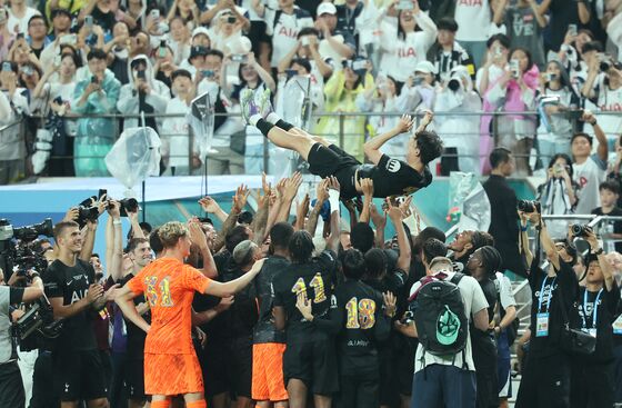'토트넘과 작별' 국내 남은 손흥민…LA FC 이적 절차 밟을 듯