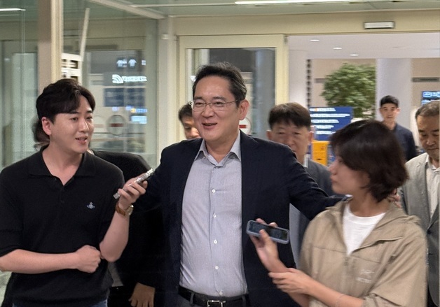 이재용 회장 올해도 현장경영 나서나…총수들 연휴에도 '미래 구상'