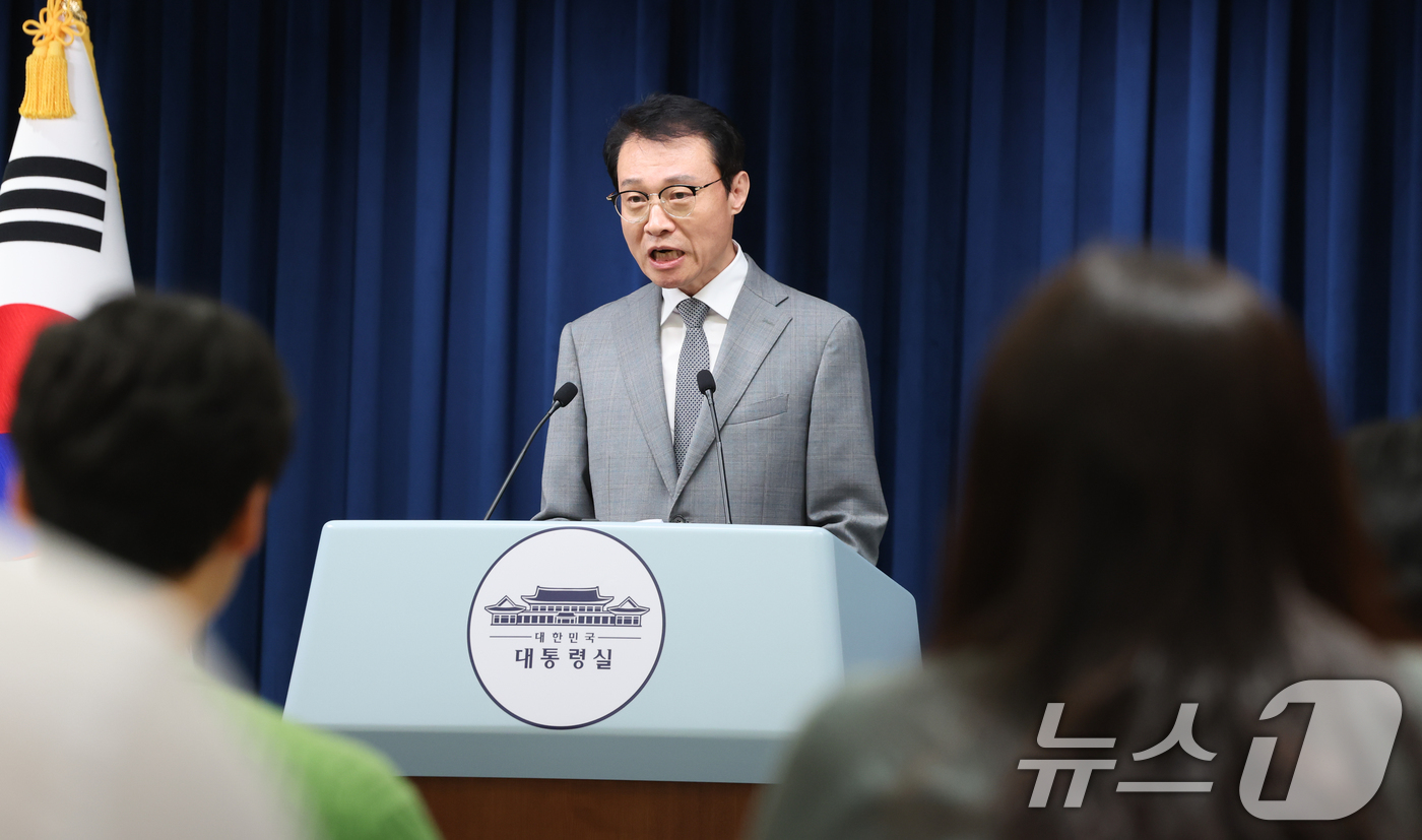 (서울=뉴스1) 허경 기자 = 이규연 홍보소통수석이 31일 서울 용산 대통령실 청사에서 다음 주 국정 기조 관련 브리핑을 하고 있다. 2025.8.31/뉴스1