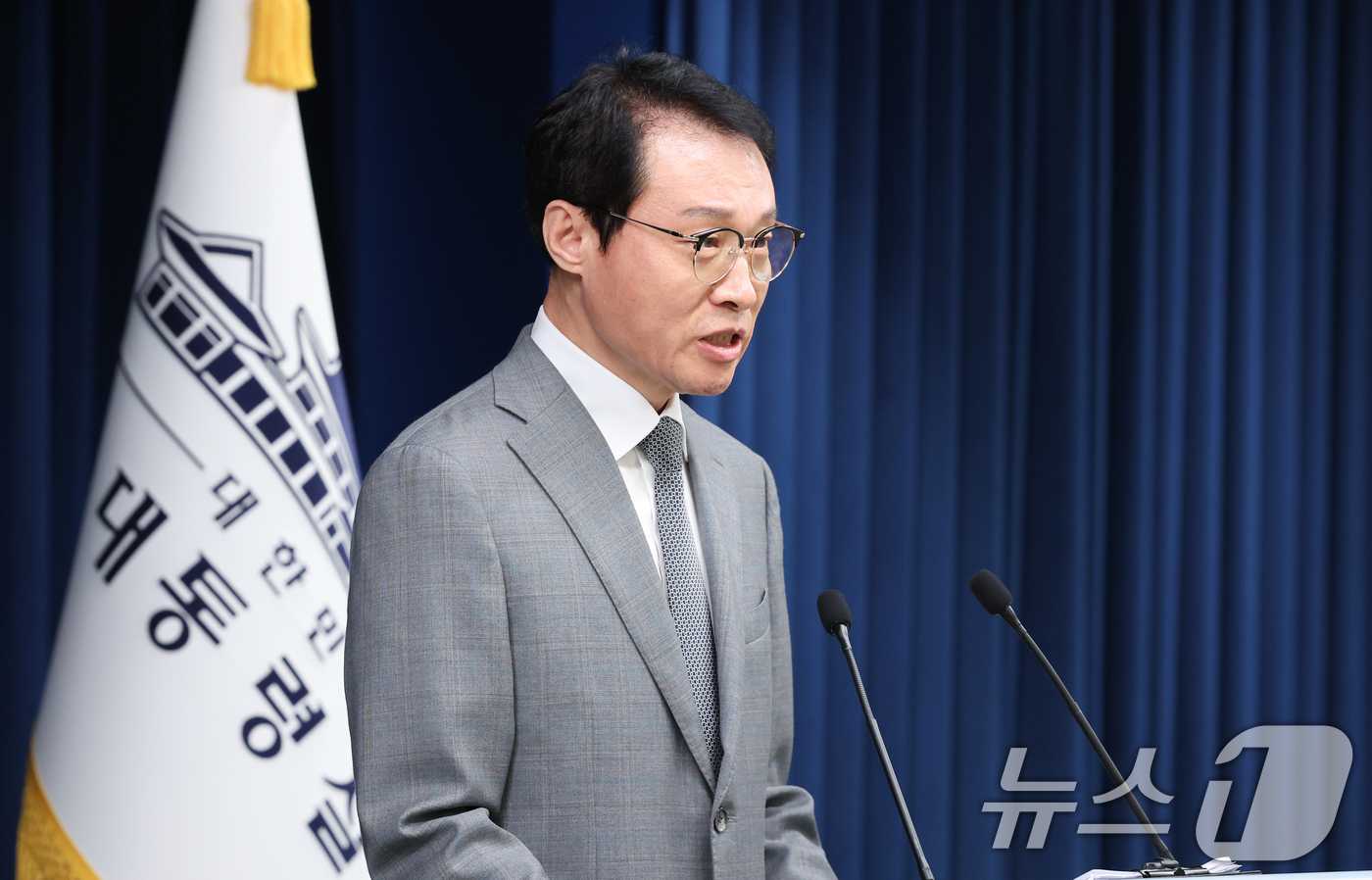 (서울=뉴스1) 허경 기자 = 이규연 홍보소통수석이 31일 서울 용산 대통령실 청사에서 다음 주 국정 기조 관련 브리핑을 하고 있다. 2025.8.31/뉴스1