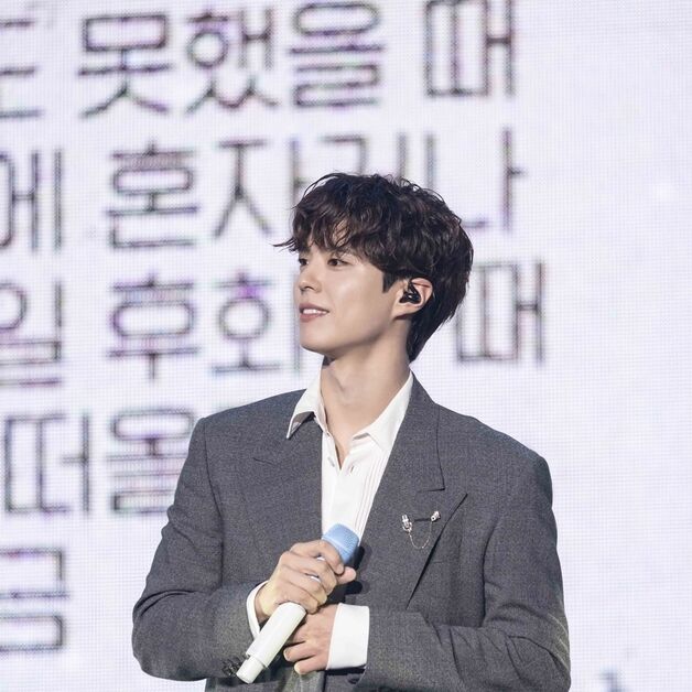 박보검, 이틀간 6000석 꽉 채운 팬미팅…아이유 게스트 참석