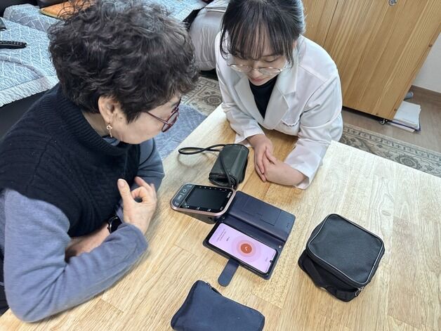 제천시, 인공지능·사물인터넷 활용 노인 건강 챙겨