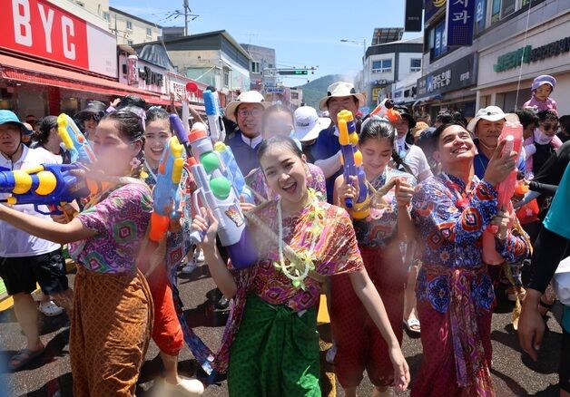 '정남진 장흥 물축제' 수익금 6000만원 수해지역 돕기에 기부