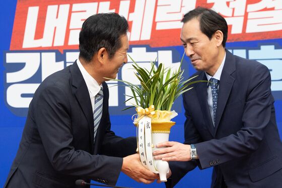 '李대통령 난' 받은 정청래 "당정대 원팀에 솔선수범"