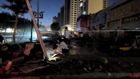 "귀금속 수십억어치 떠내려갔다"…보물찾기 난장판