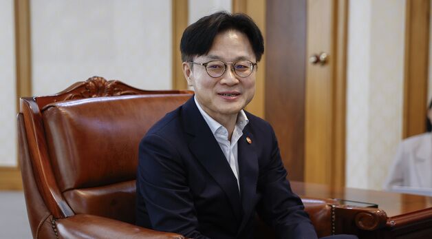 인사말 하는 김정관 산업장관