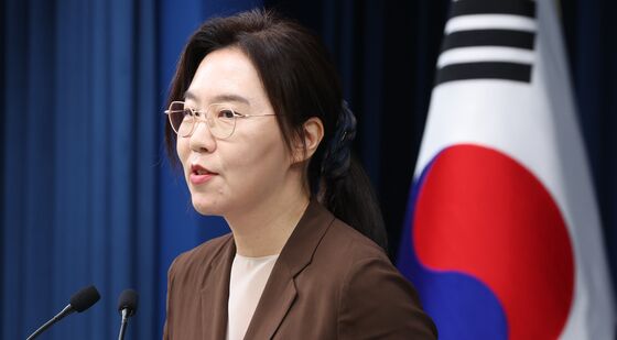 대통령실, 국민임명식 초청장 전달 관련 브리핑