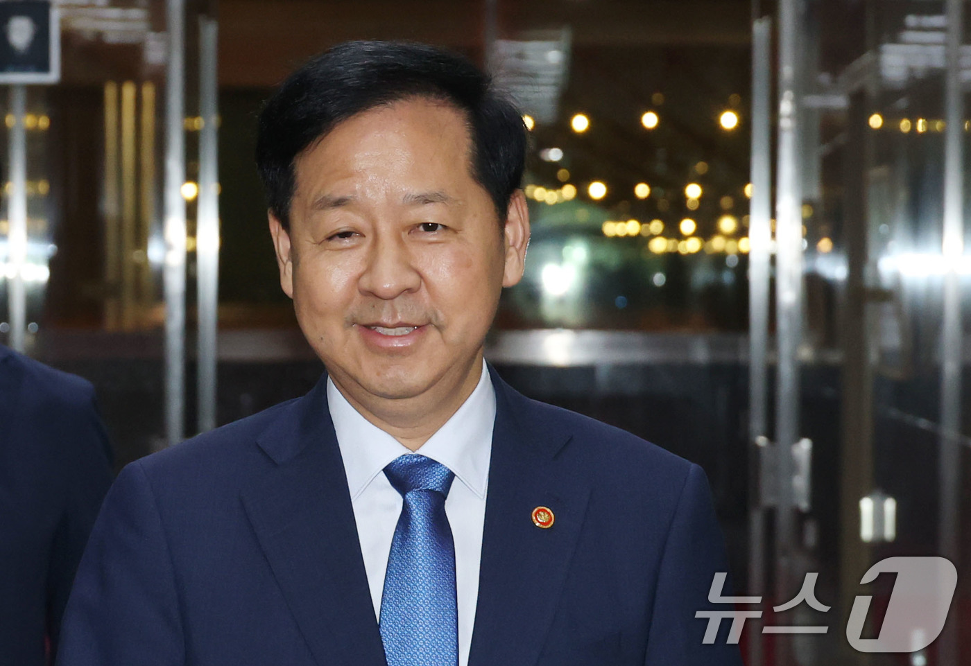 (서울=뉴스1) 이광호 기자 = 구윤철 경제부총리 겸 기획재정부 장관이 6일 오전 서울 여의도 국회에서 우원식 국회의장을 만나기 위해 의장집무실로 향하고 있다.   2025.8.6 …