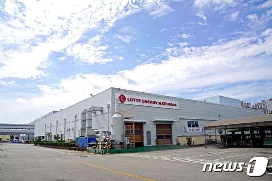 롯데에너지머티리얼즈, 2Q 영업손실 311억…적자 149억 축소