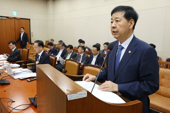 구윤철 "주식 양도세 대주주 기준, 다양한 의견 듣고 판단할 것"