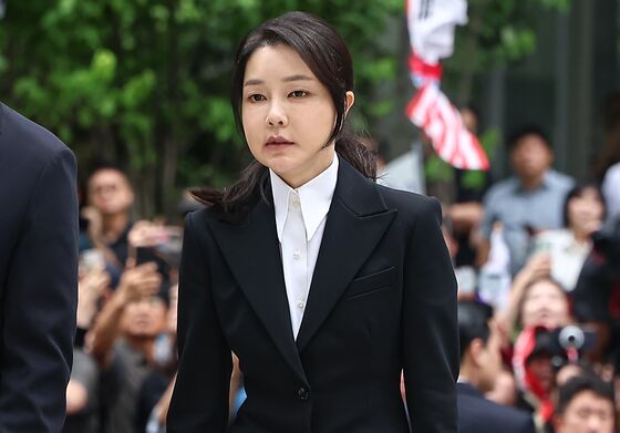 김건희특검 "김 여사 호칭은 피의자…진술 거부권 행사 안해"