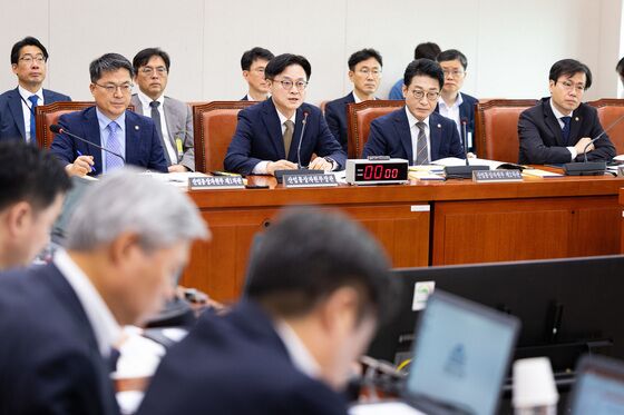 김정관 "온플법 美 오해 없게 소통…철강 50% 관세 안타까워"