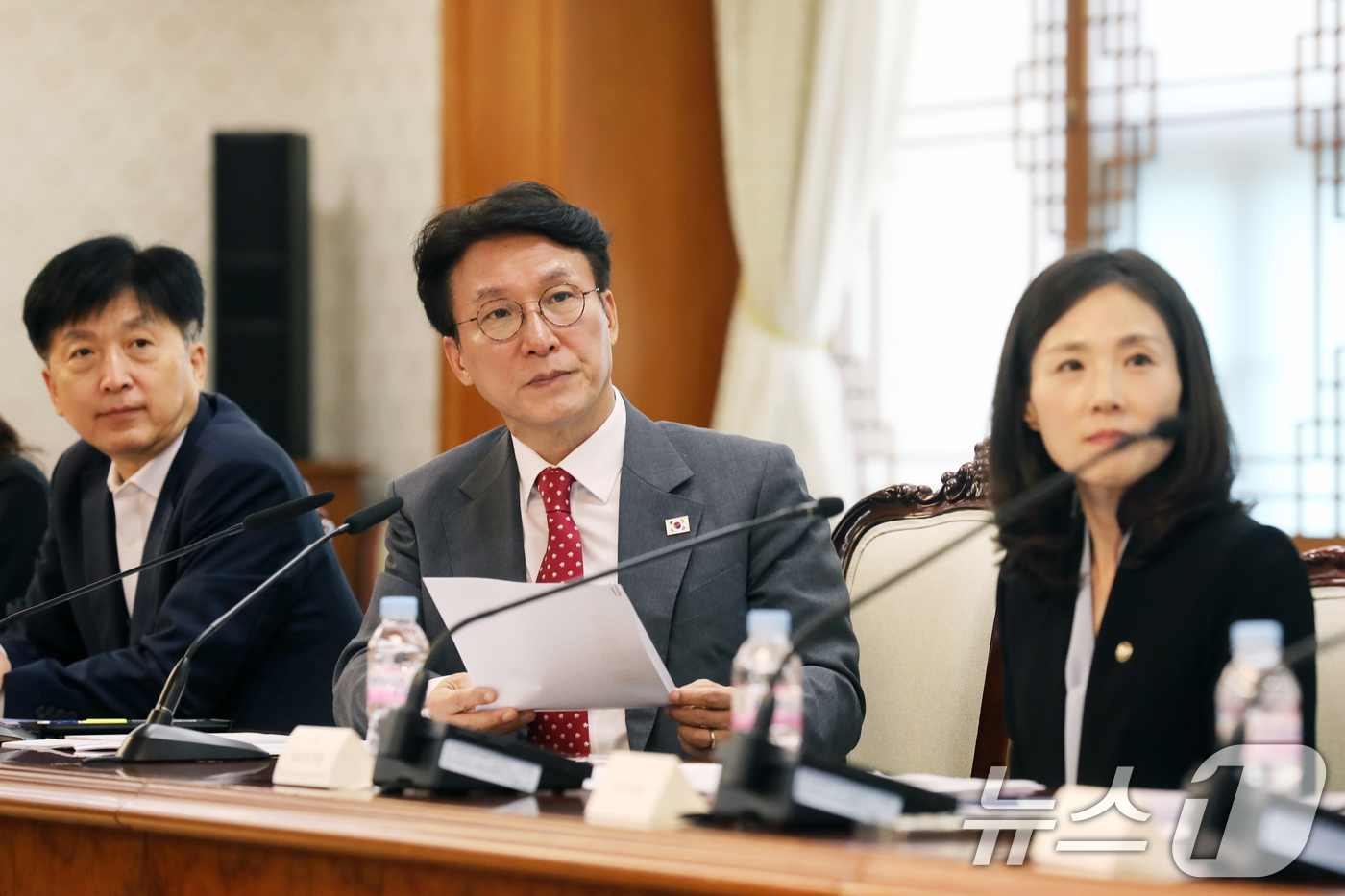 (서울=뉴스1) 임세영 기자 = 김민석 국무총리가 6일 서울 종로구 정부서울청사에서 열린 관광 활성화 미니정책 TF 회의에서 모두발언을 하고 있다. (총리실 제공, 재판매 및 DB …