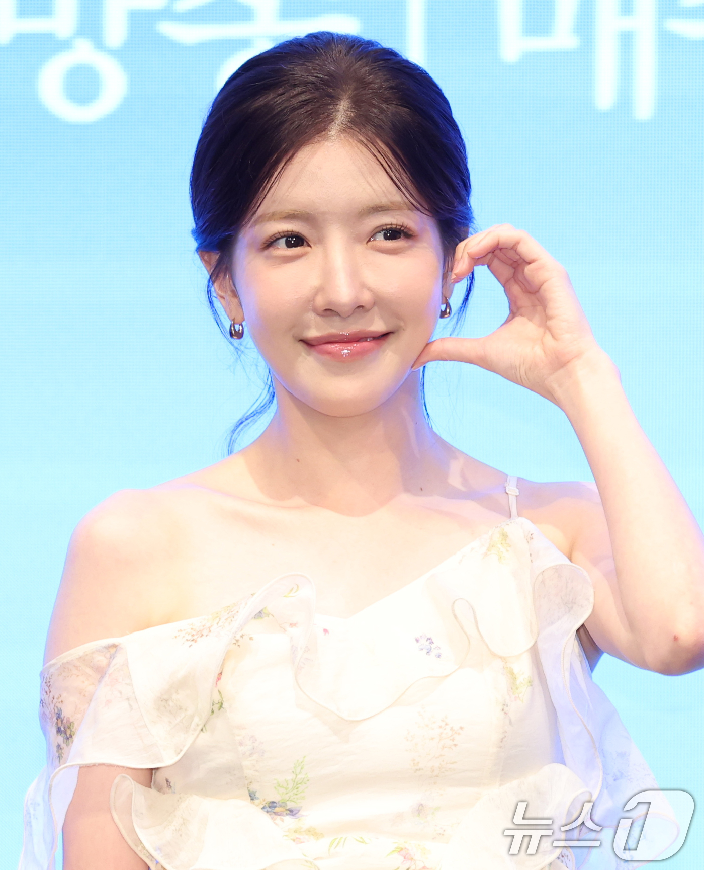 (서울=뉴스1) 권현진 기자 = 배우 정인선이 6일 서울 구로구 더세인트에서 열린 KBS 2TV 새 주말드라마 '화려한 날들'(극본 소현경/ 연출 김형석) 제작발표회에 참석해 포즈 …