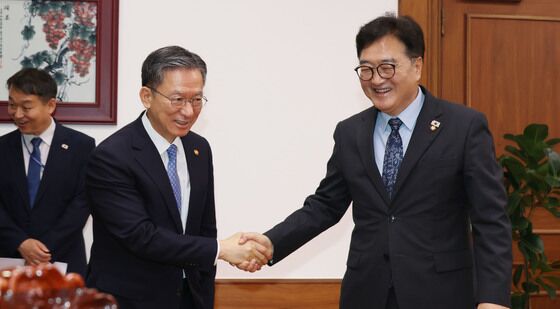우원식 의장, 정성호 법무부 장관 접견
