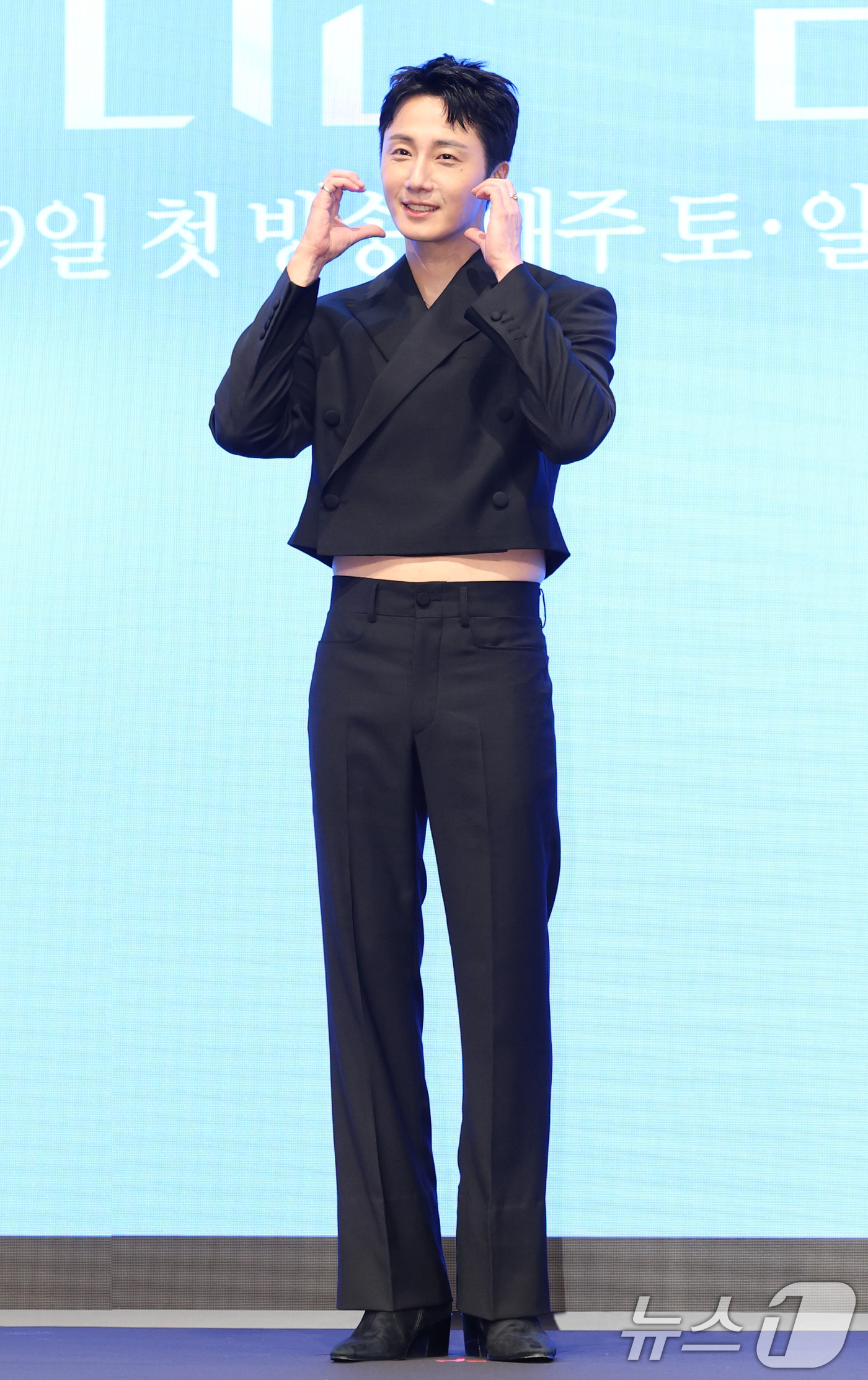 (서울=뉴스1) 권현진 기자 = 배우 정일우가 6일 서울 구로구 더세인트에서 열린 KBS 2TV 새 주말드라마 '화려한 날들'(극본 소현경/ 연출 김형석) 제작발표회에 참석해 포즈 …