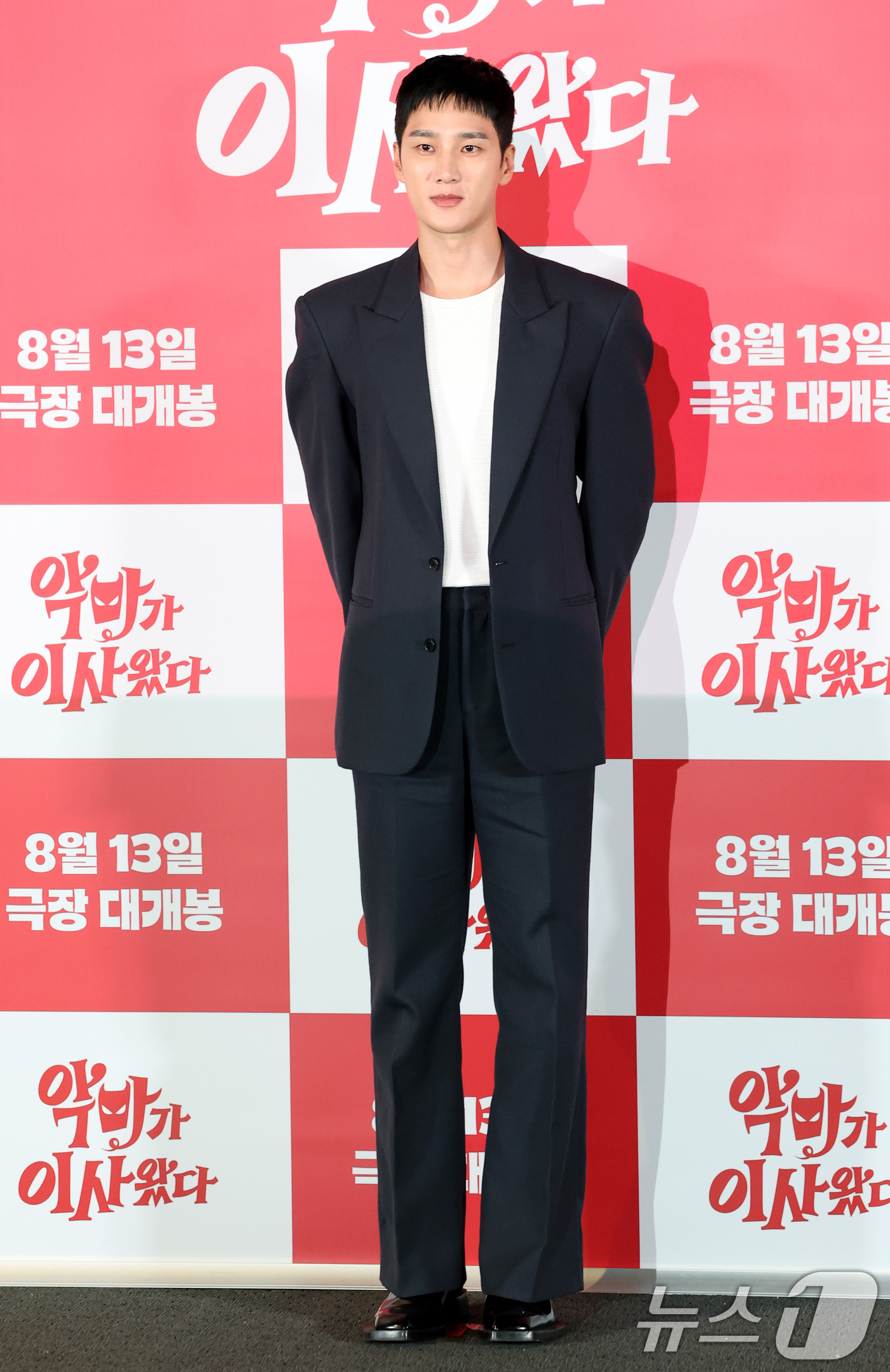 (서울=뉴스1) 권현진 기자 = 배우 안보현이 6일 서울 용산구 CGV용산아이파크몰에서 열린 영화 '악마가 이사왔다‘(감독 이상근) 언론시사회에 참석해 포즈를 취하고 있다.'악마가 …