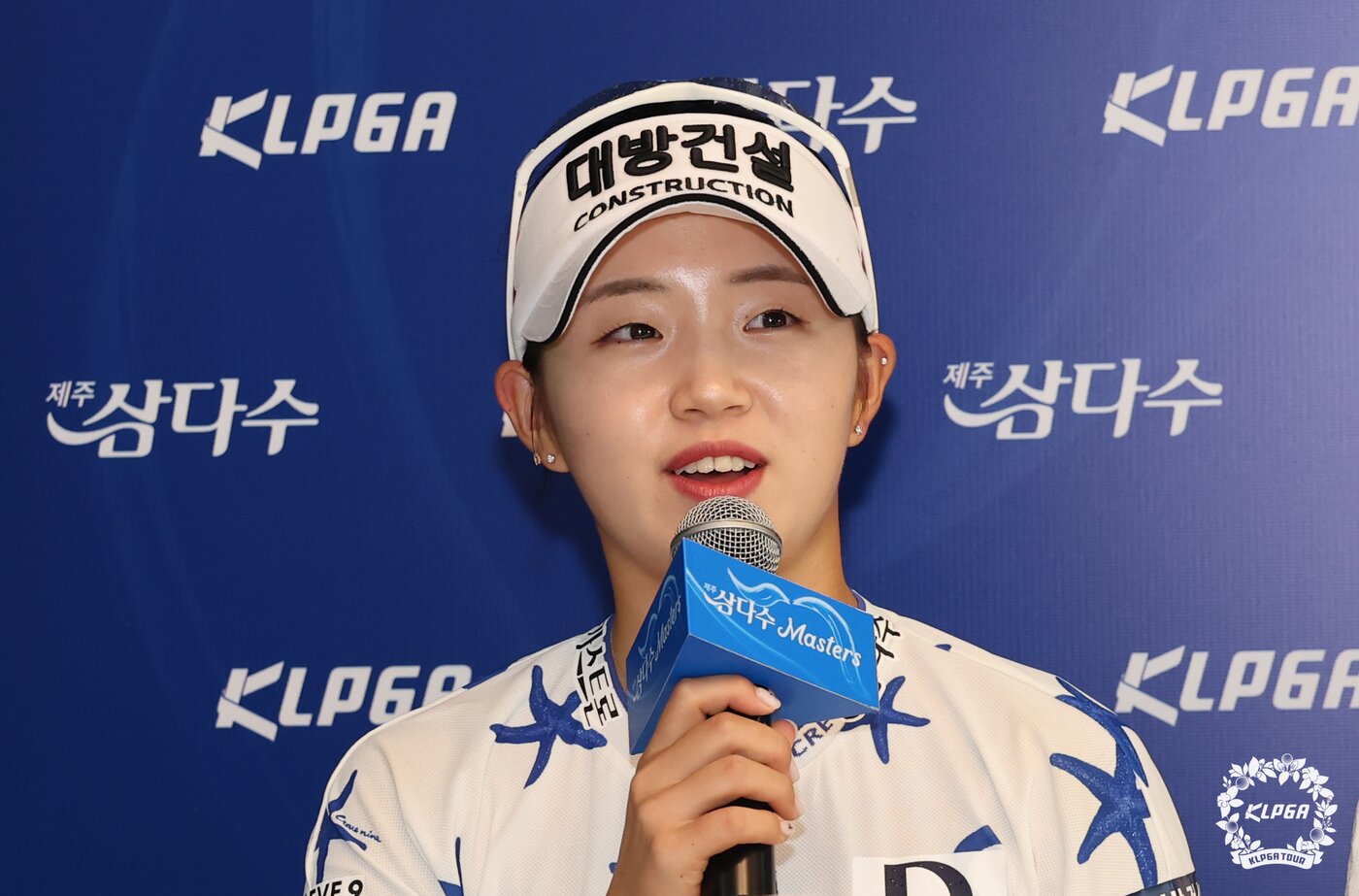 본문 이미지 - 임진영이 6일 열린 KLPGA투어 제주 삼다수 마스터스 공식 기자회견에서 질문에 답변하고 있다. &#40;KLPGA 제공&#41;