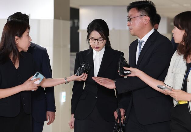 [단독]특검 "김건희, 고가 선물 '청탁 목적' 인지" 판단…구속영장 청구