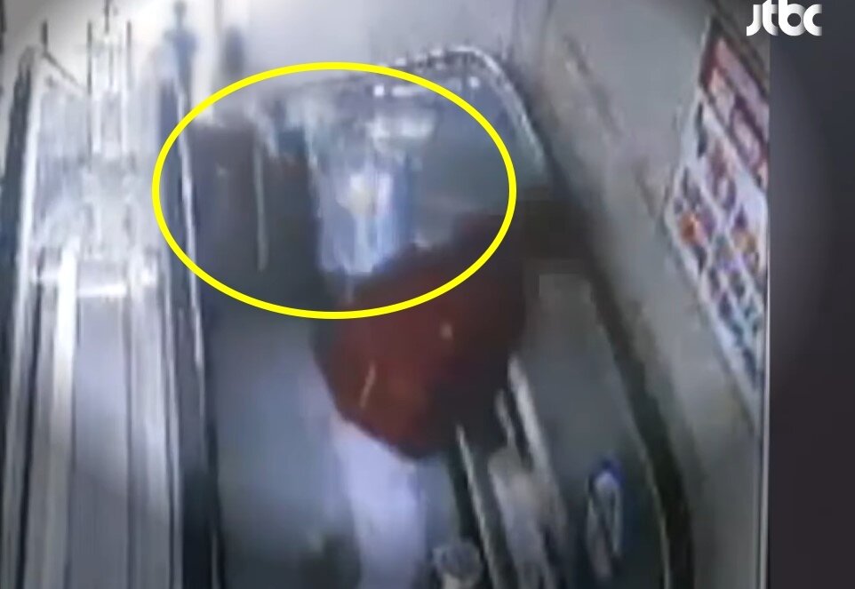 본문 이미지 - (JTBC '사건반장')