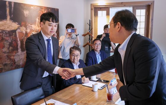 전공의들, 근무 병원으로 복귀…초과 정원 인정·입영 연기 허용(종합)