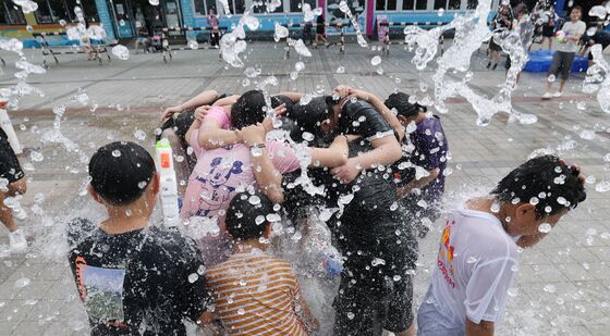 절기만 입추 '아직도 덥다'
