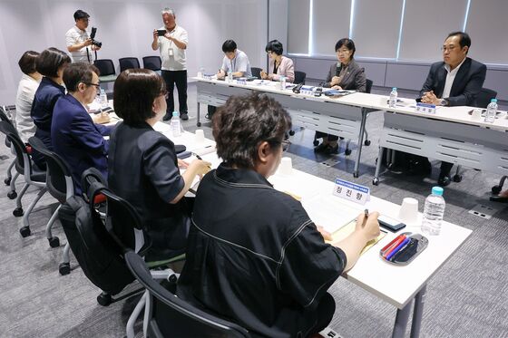 정은경 "의정갈등으로 불안·불편 겪은 국민·환자들께 죄송"(종합)