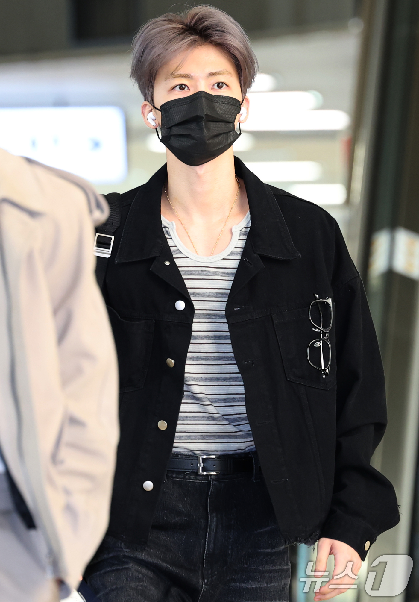 (김포공항=뉴스1) 권현진 기자 = NCT 드림 재민이 해외 일정을 위해 8일 오전 김포국제공항을 통해 일본 도쿄로 출국하고 있다. 2025.8.8/뉴스1