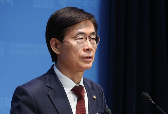 조경태 '尹 입당 수용' 김문수 향해 "후보 사퇴하고 정계 은퇴"