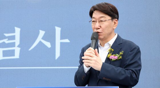 기념사하는 우범기 시장