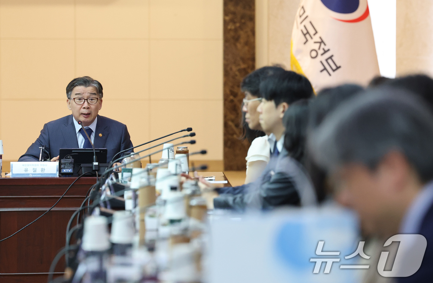 (서울=뉴스1) 임세영 기자 = 유철환 국민권익위원장이 8일 서울 종로구 정부서울청사에서 열린 중앙행정심판위원회 국선대리인 위촉식에서 인사말을 하고 있다. 2025.8.8/뉴스1